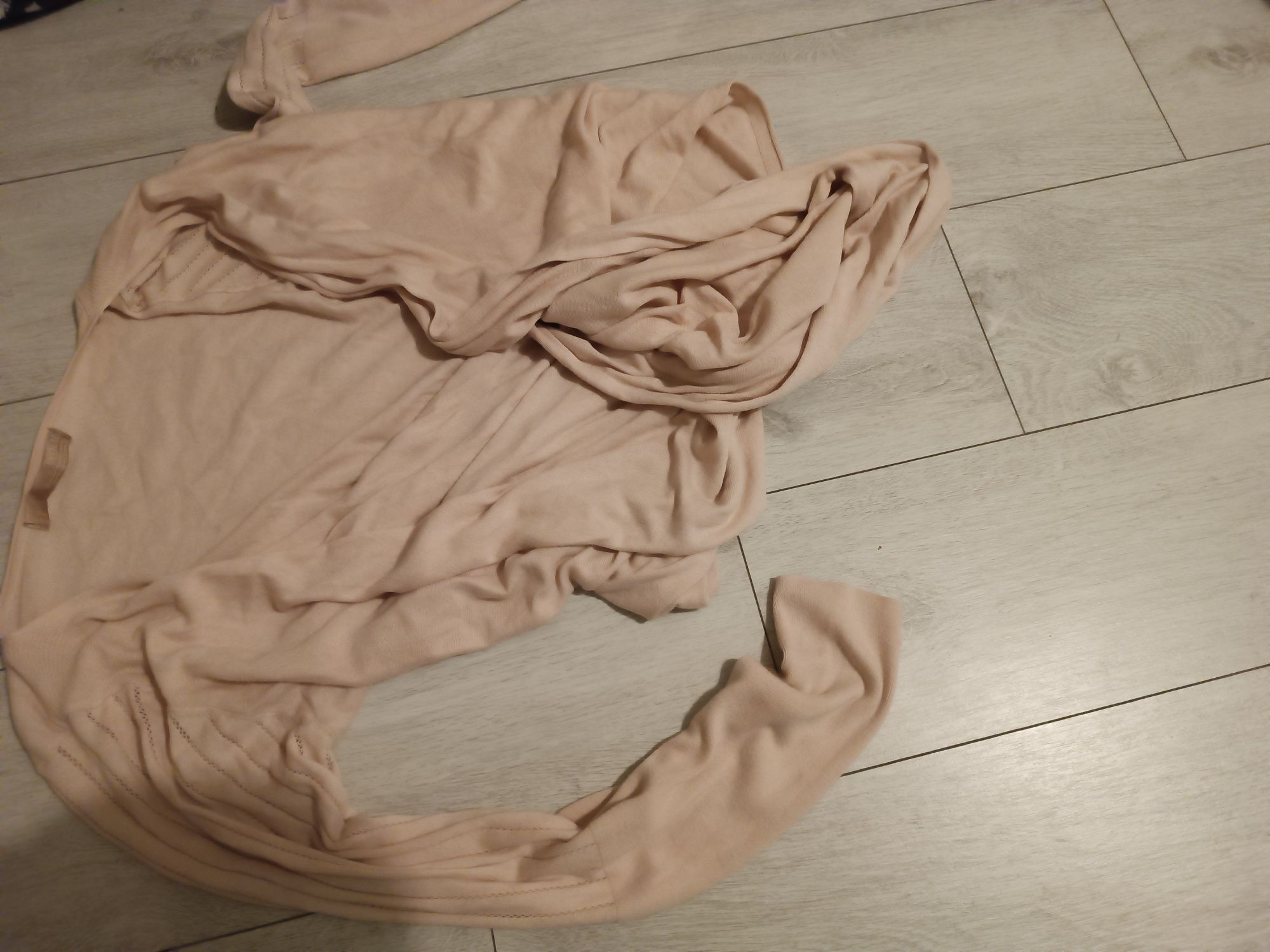 Sweter różowy asymetryczny pudrowy róż z marszczeniem l xl