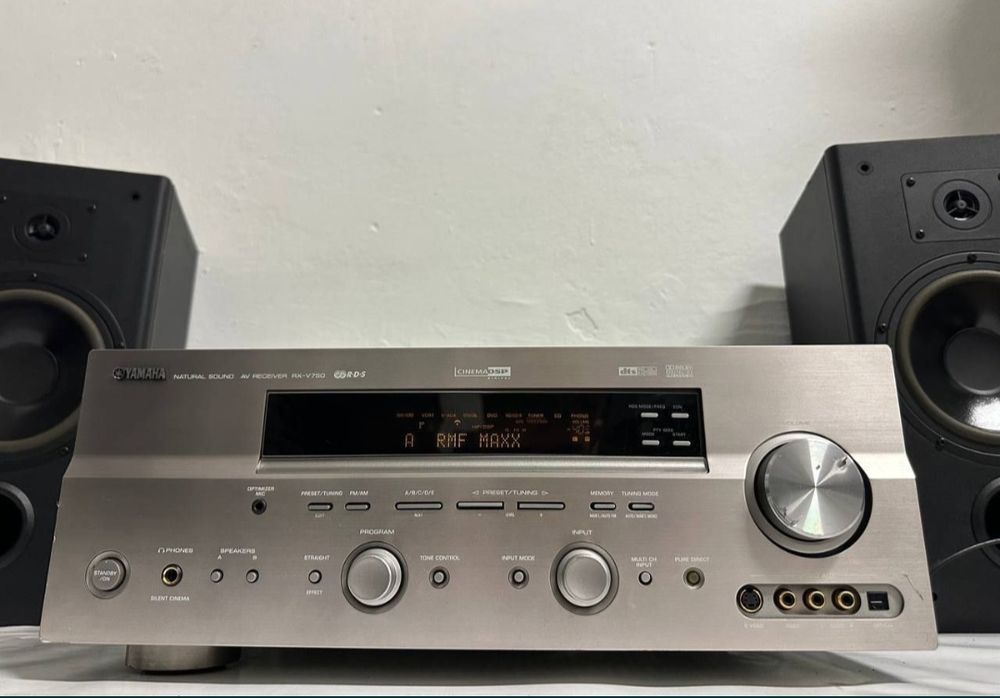 + 7.1 Amplituner Yamaha rx v 750, 7*130 Watt.