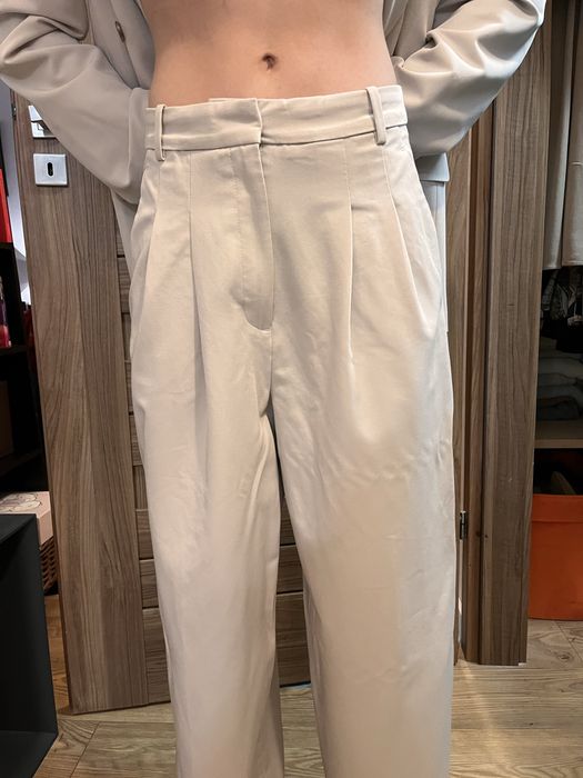 Nowy garnitur kremowy H&M rozmiar 36