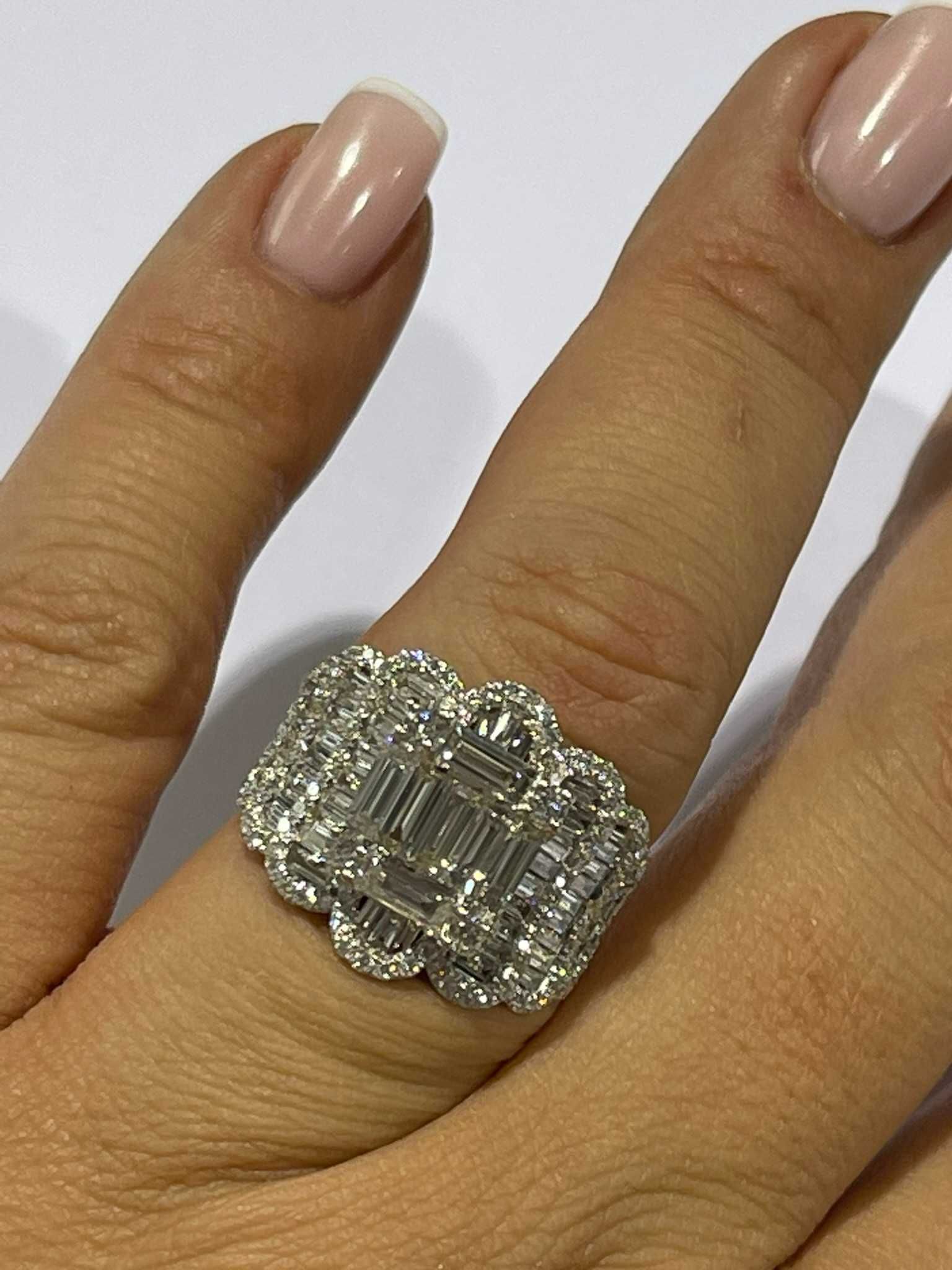 Pierścionek Infinity bagiety 2.59 CT