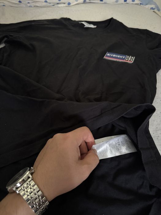 Tshirt Givenchy como nova