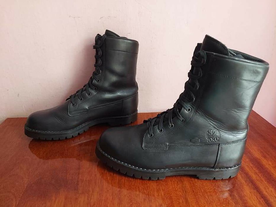 Черевики тактичні офіцерські фірми AKU gore tex vibram оригінал 

Розм