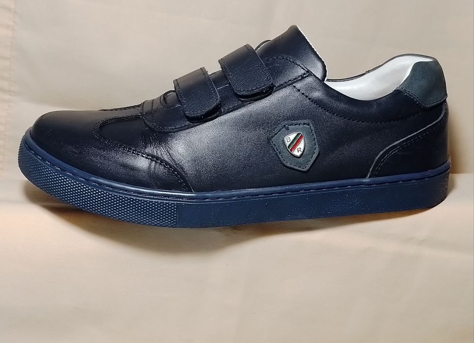 Кросовки шкіряні р.38