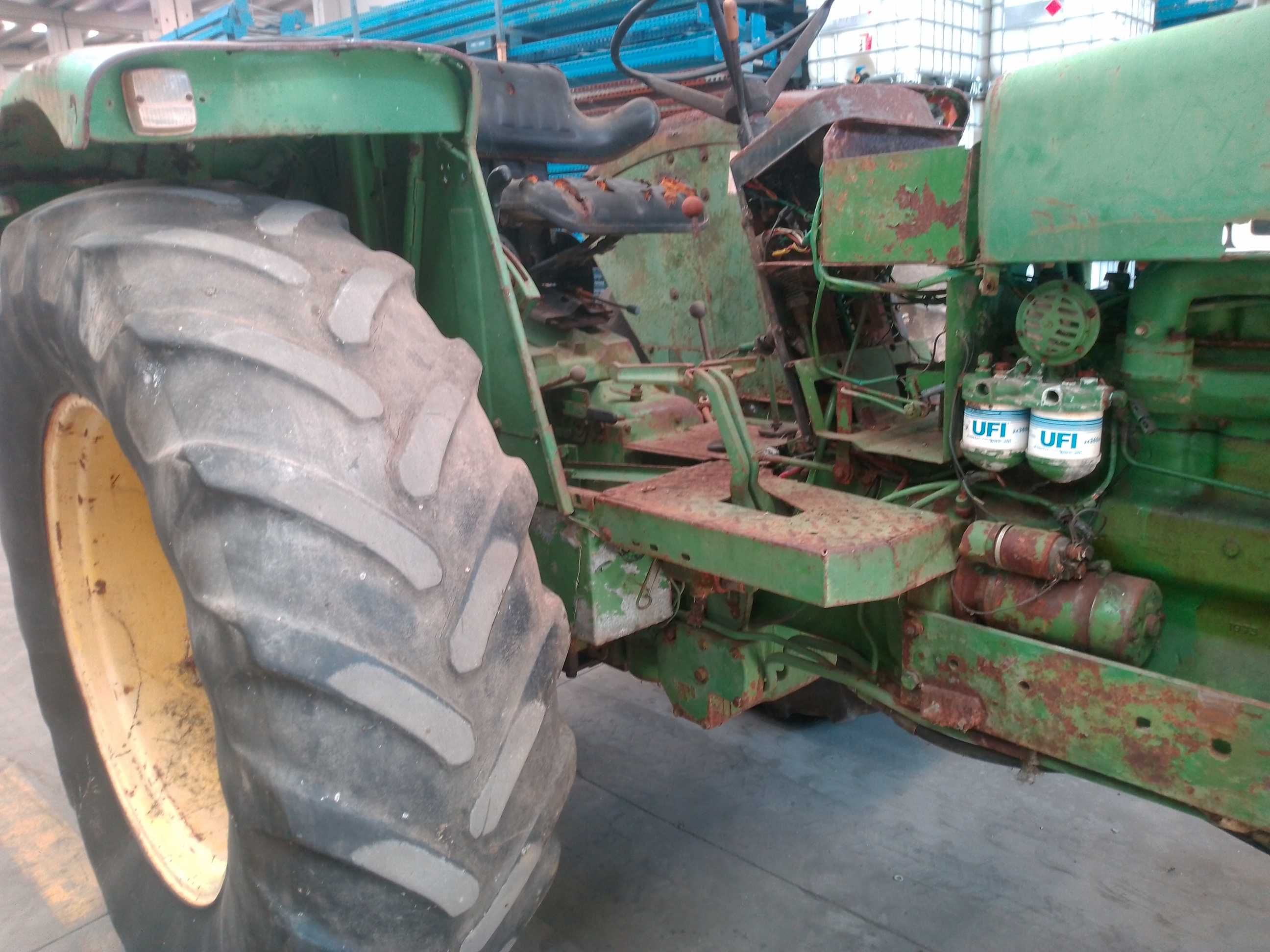 Trator John deere 3130