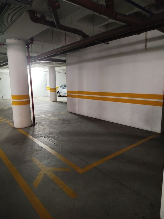 Parqueamento para motociclo