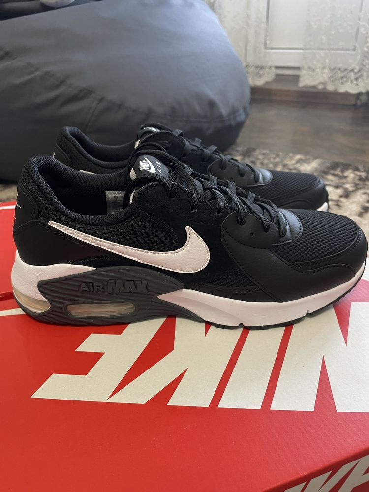 Nike air max excee  41,42р.