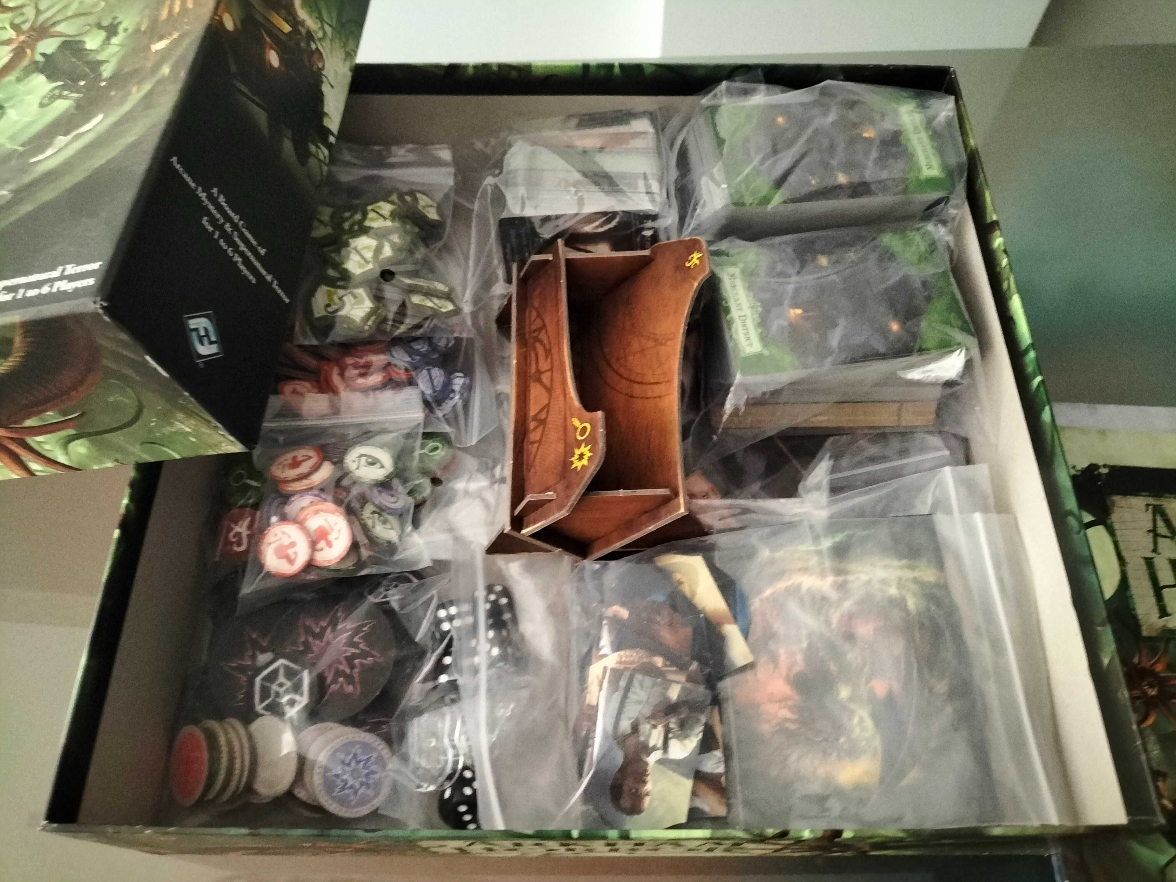 Arkham Horror 3rd Edition - Jogo de tabuleiro