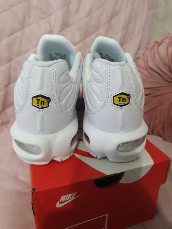 buty Espadryle NikeAirMaxTNPlusWhite Espadryle R.37.5