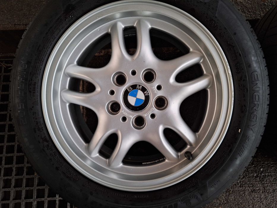 Колеса на БМВ з літньою резиною 5x120