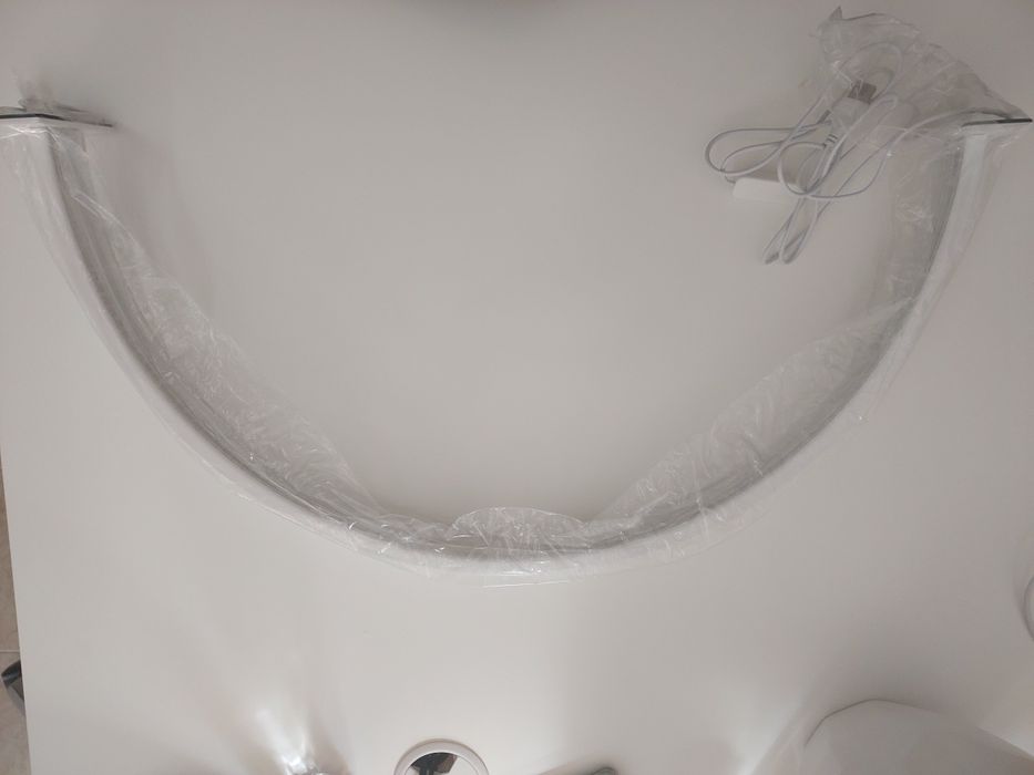 Lampada de meia lua para estética