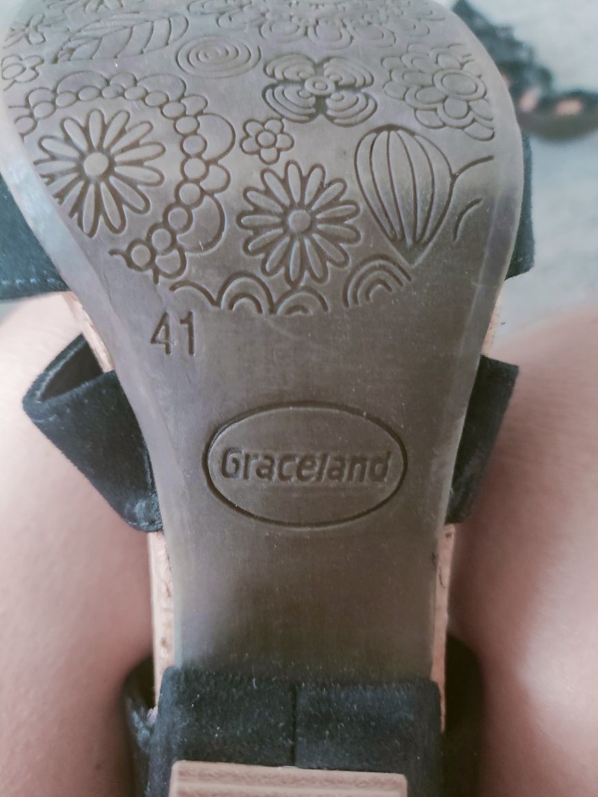 Buty rozmiar 41.
