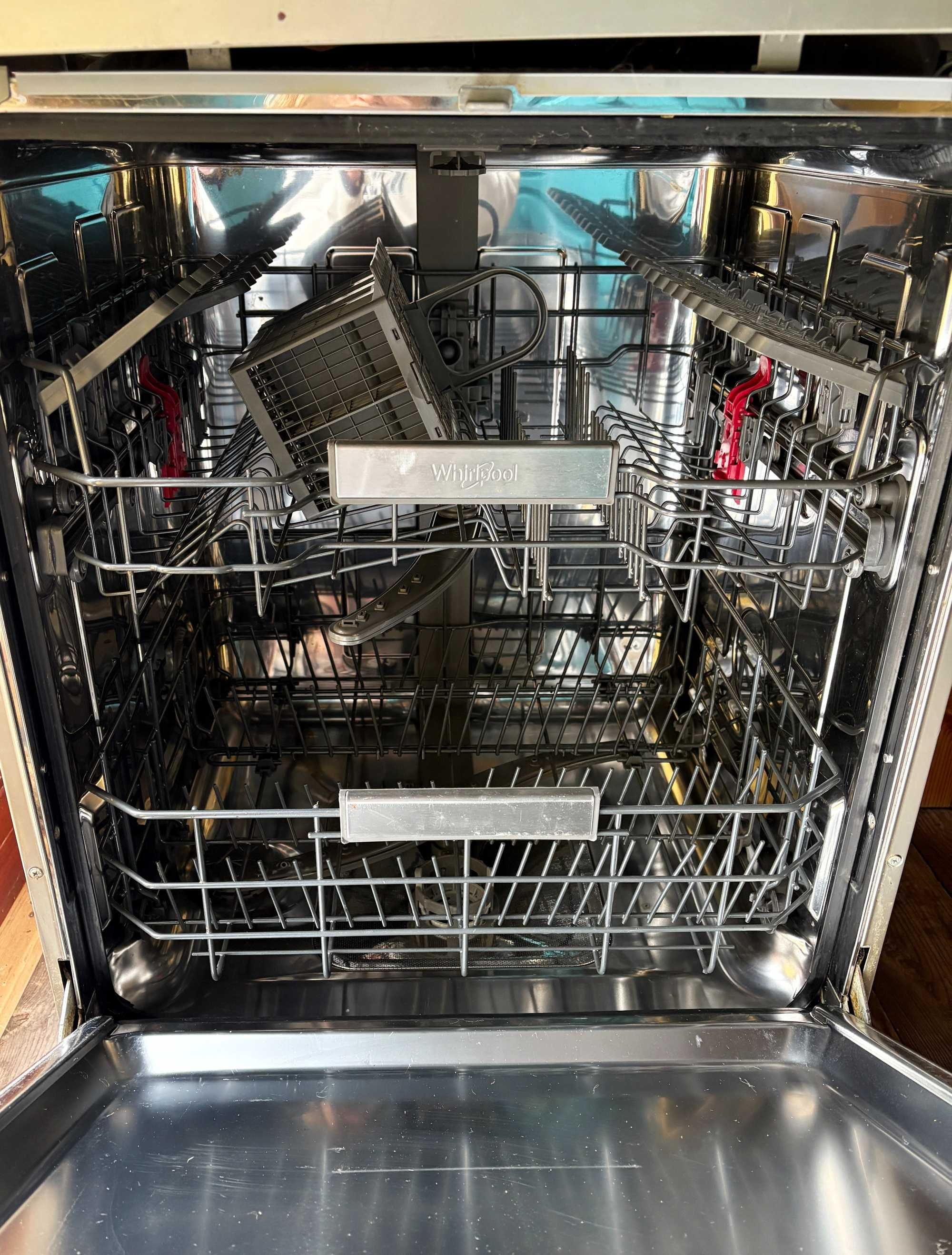 Zmywarka Whirlpool 6 Smysł Uszkodzona Srebrna