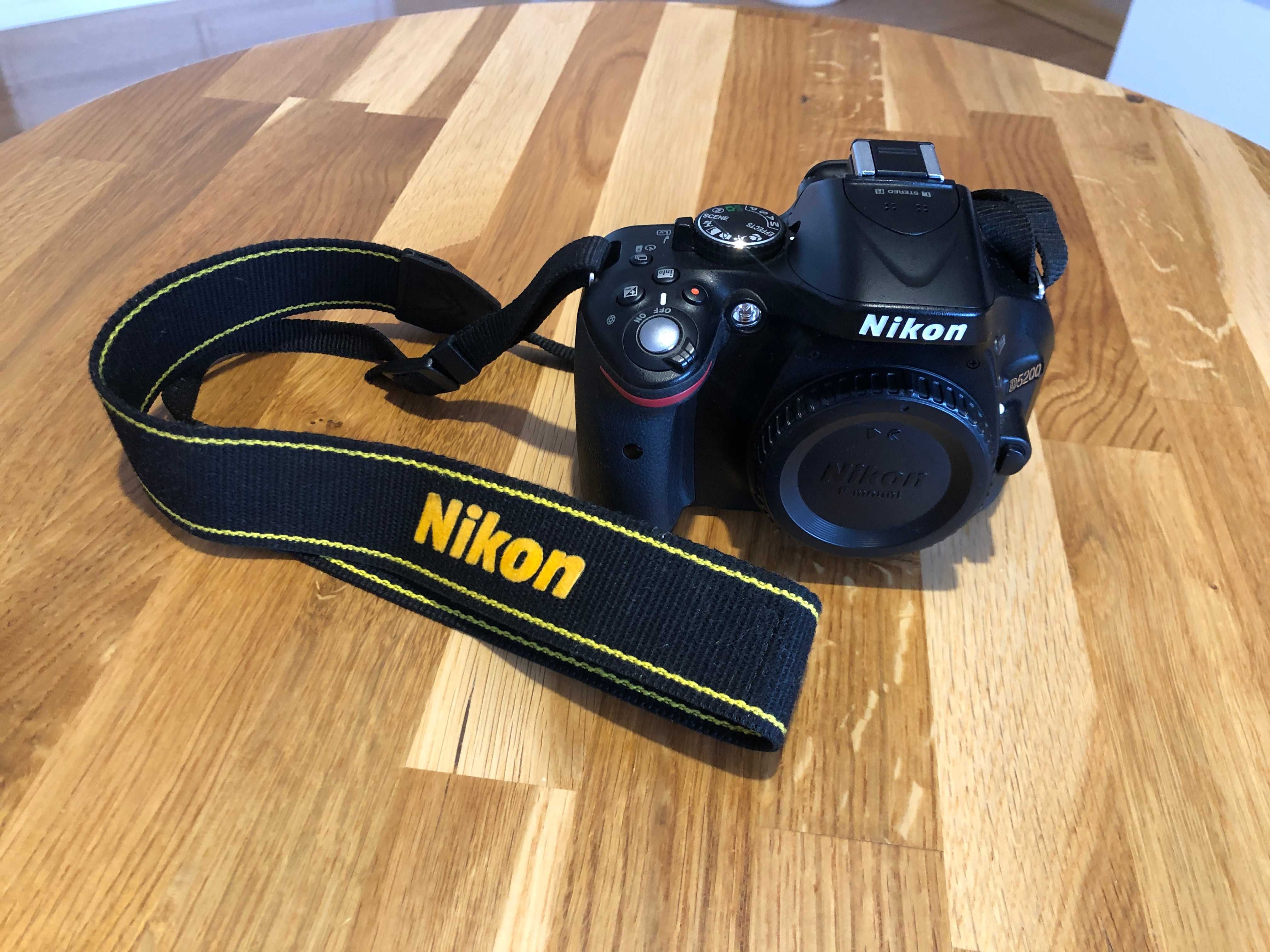 Lustrzanka Nikon D5200 + AF-S VR 18-105 jak NOWY!! 6000 zdjęć, DODATKI