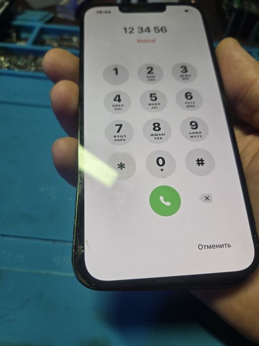 Дисплей  IPhone 13