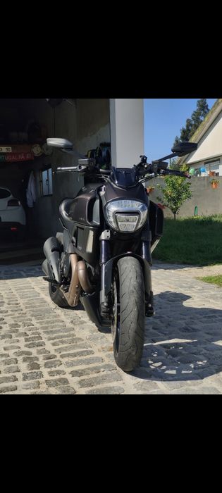 Ducati Diavel Carbon