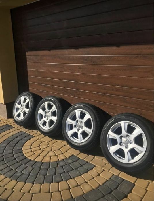 Зимова резина + Діски 215/60/R16 на дісках AUDI