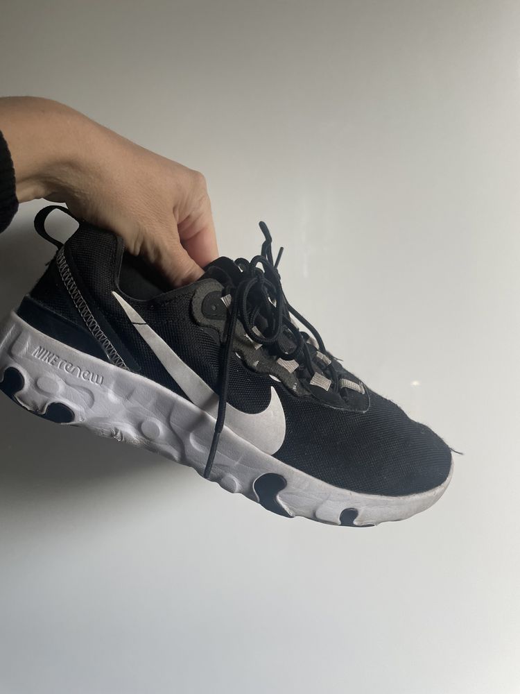 Nike RENEW rozmiar 37,5/ 23,5 cm