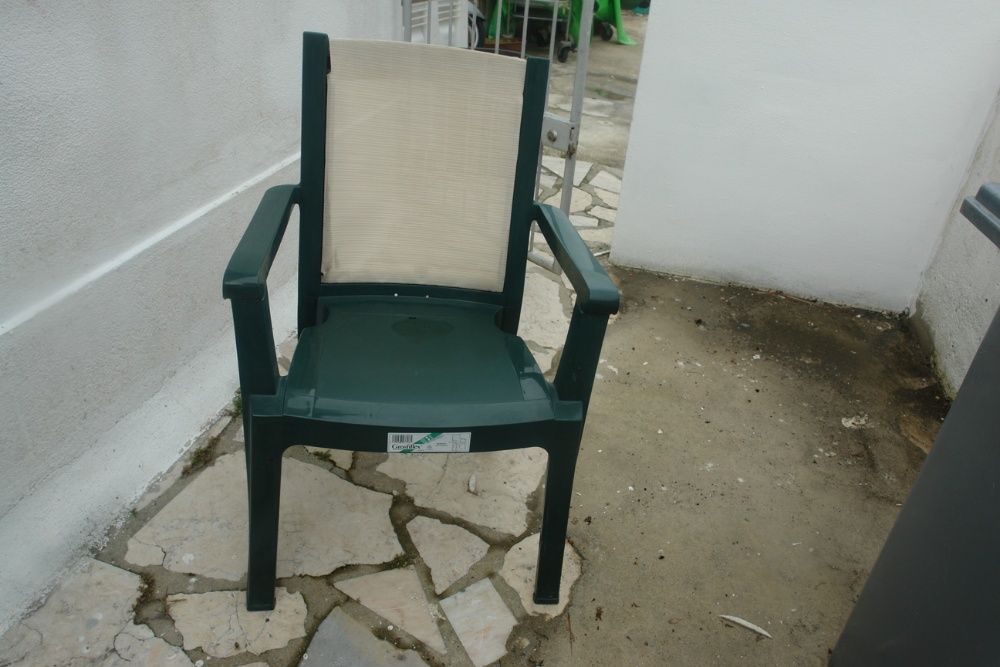 cadeiras de jardim e de escritório vários modelos em bom estado