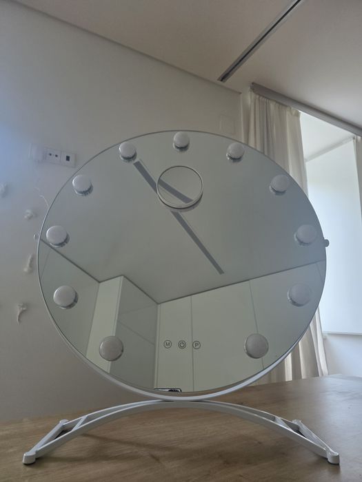 EMKE Espelho Giratório 3 luzes