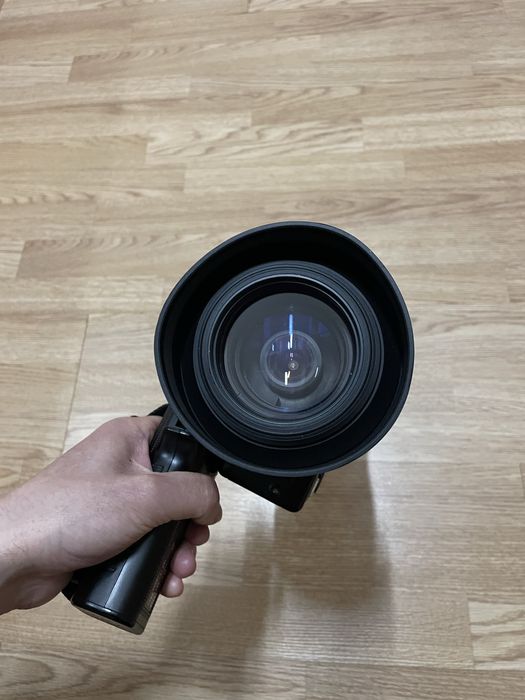 Продам кінокамеру Canon 814 XLs