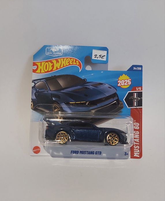 Hot wheels variados