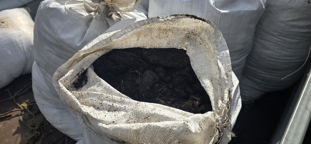 ,,Kompost" naturalny z obornika bydlecego 3 letni 100% ekologiczny