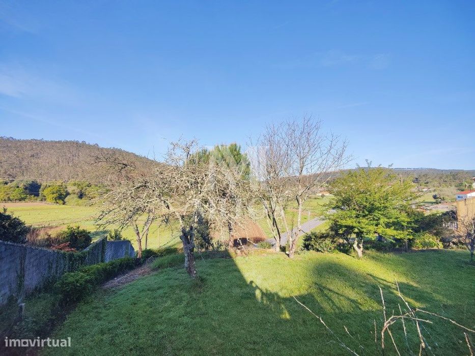 Terreno com projeto de arquitetura aprovado situado em Orbacém - Ca...