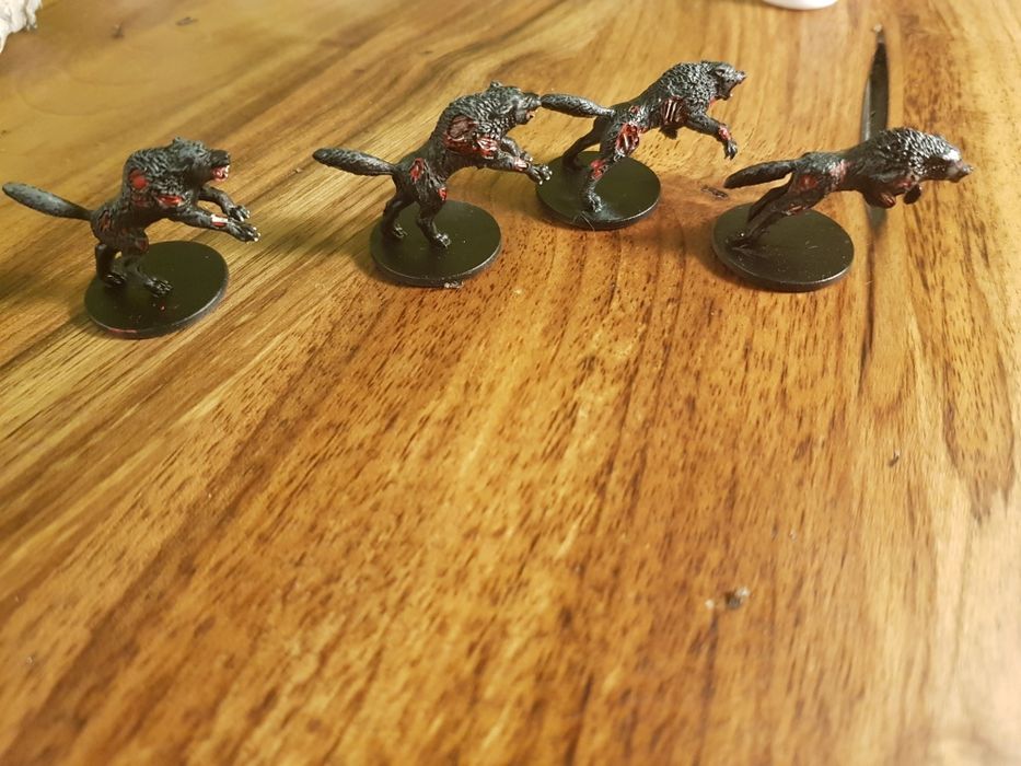 Zombiecide wulfsburg FIGURKl WILKÓW POMALOWANE