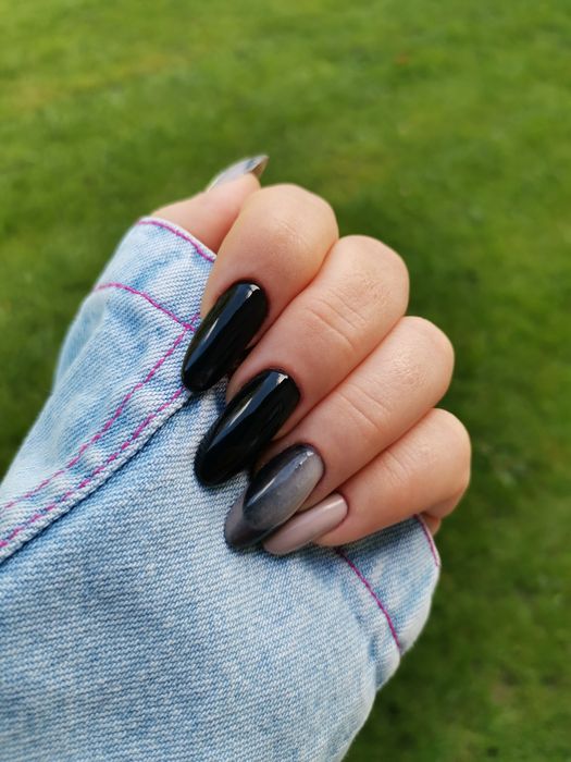 Manicure hybrydowe Przedłużanie Paznokci Wolne terminy