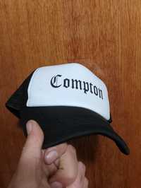 Бейсболка кепка Compton, з сіткою.