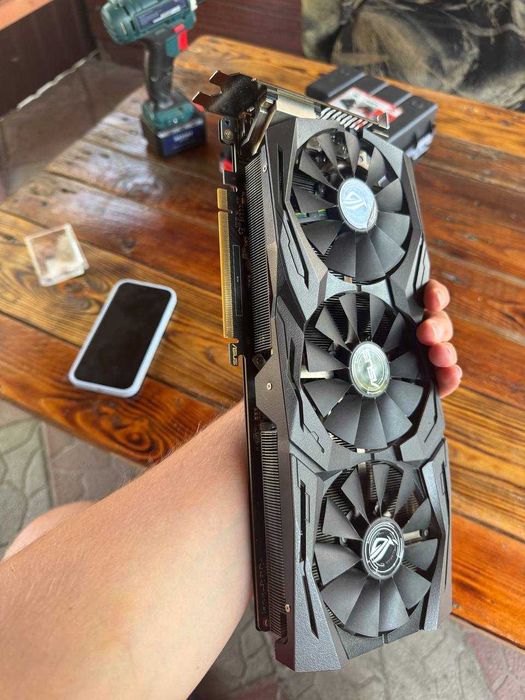 Asus GeForce GTX 1060 ROG Strix 6GB (STRIX-GTX1060-6G-GAMING)