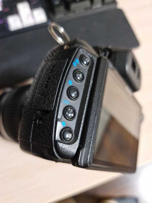 Fujifilm HS10 – sprawny, UV filtr, pasek, na baterie AA 30x zoom!