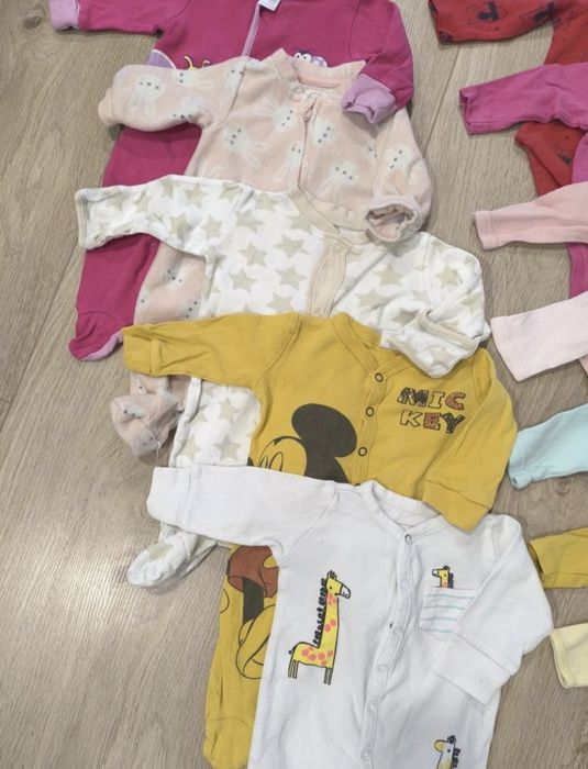 Paka ubrań 56 body spodnie śpiochy