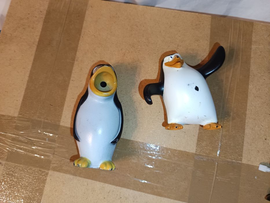 5 figurek pingwinów z bajki Madagaskar Pingwiny  z Madagaskaru