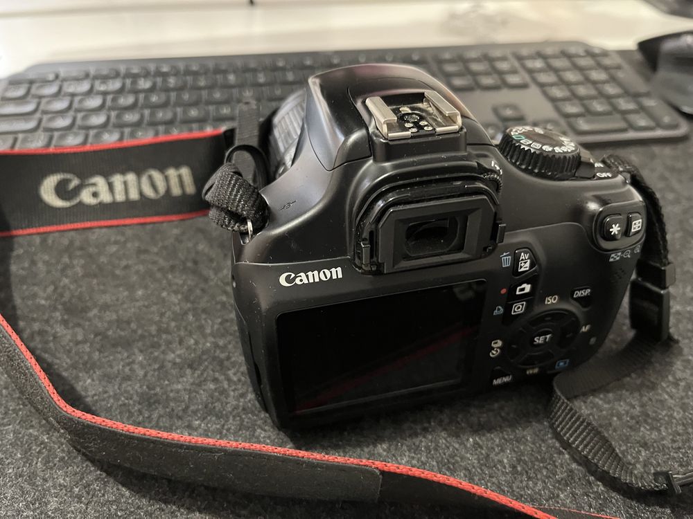 Canon EOS 1100 - MUITO NOVA