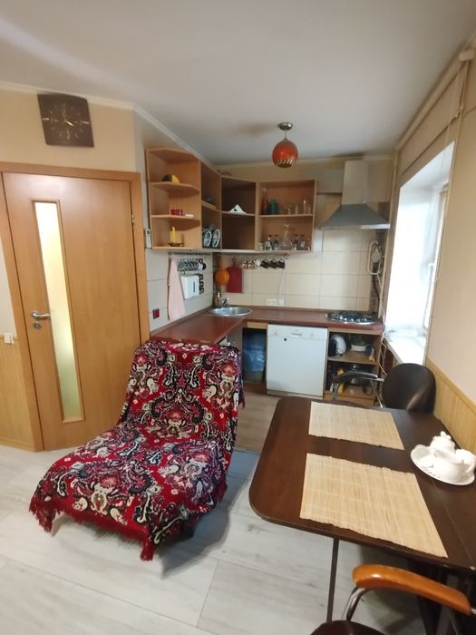 Здам 2-кімнатну квартиру-студію на Воскресенці поруч ТЦ “Квадрат”