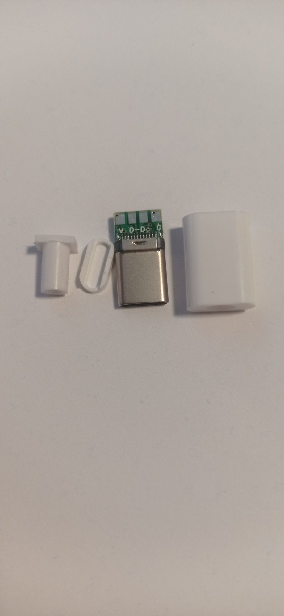 Штекер USB type C, под пайку, разборной, бакелит, белый