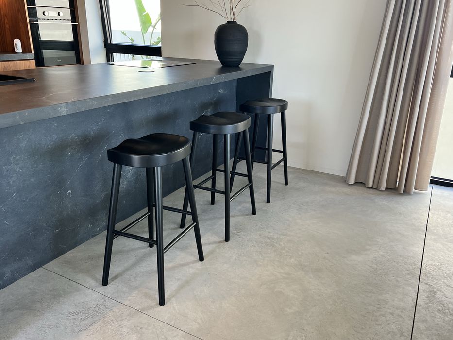 Banco alto preto Zara Home - NOVO