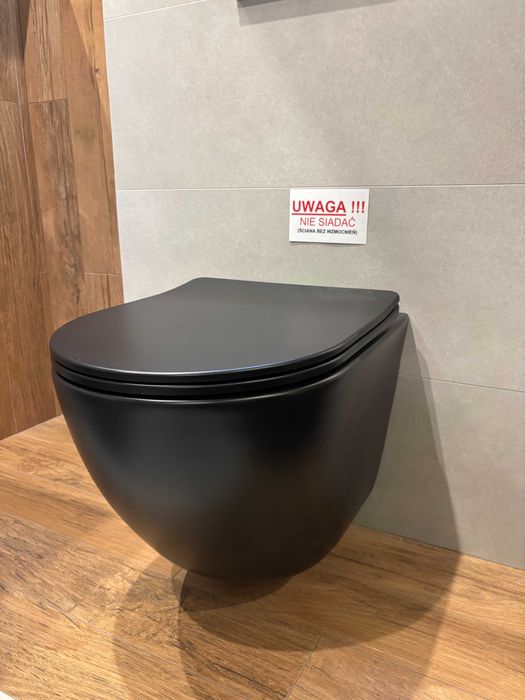 Miska wisząca Lavita Sinto Black z deską wolnoopadającą