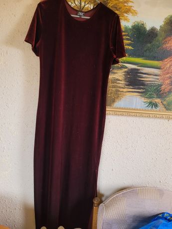 Długa sukienka welurowa 38