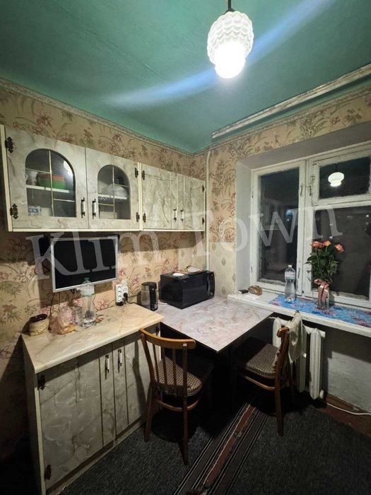 Продається 2 кімнатна квартира в р-ні Критого ринку