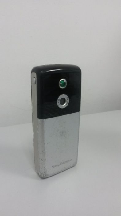 Telemóveis Sony Ericsson T610 e T630