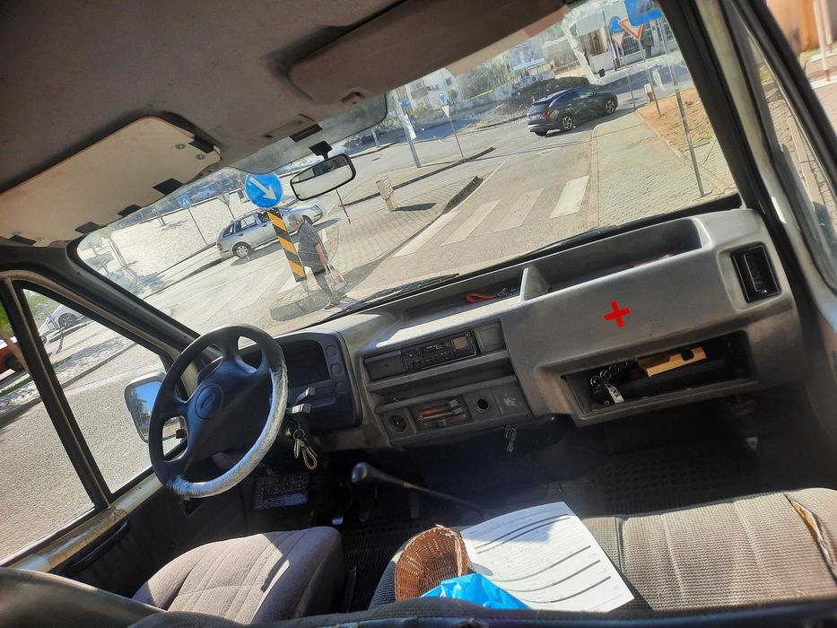 Vendo ou troco ford transit 9 lugares (mista)
