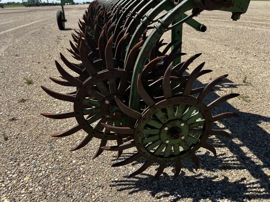 Секція ротаційна борона John Deere 400, стойка ротационая борона