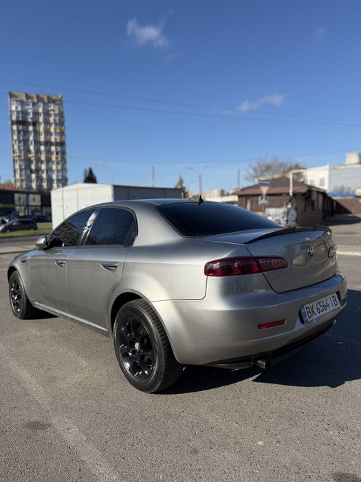 Продам Alfa Romeo 159
