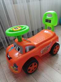 Машина толокар для дитини віком 1-3 роки