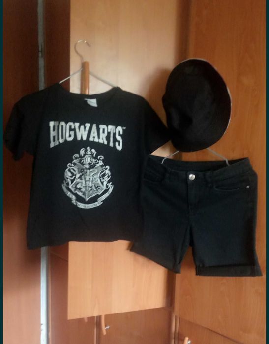 Zestaw Hogwarts szorty+ koszulka+Bucket hat 2 stronny roz,152-160