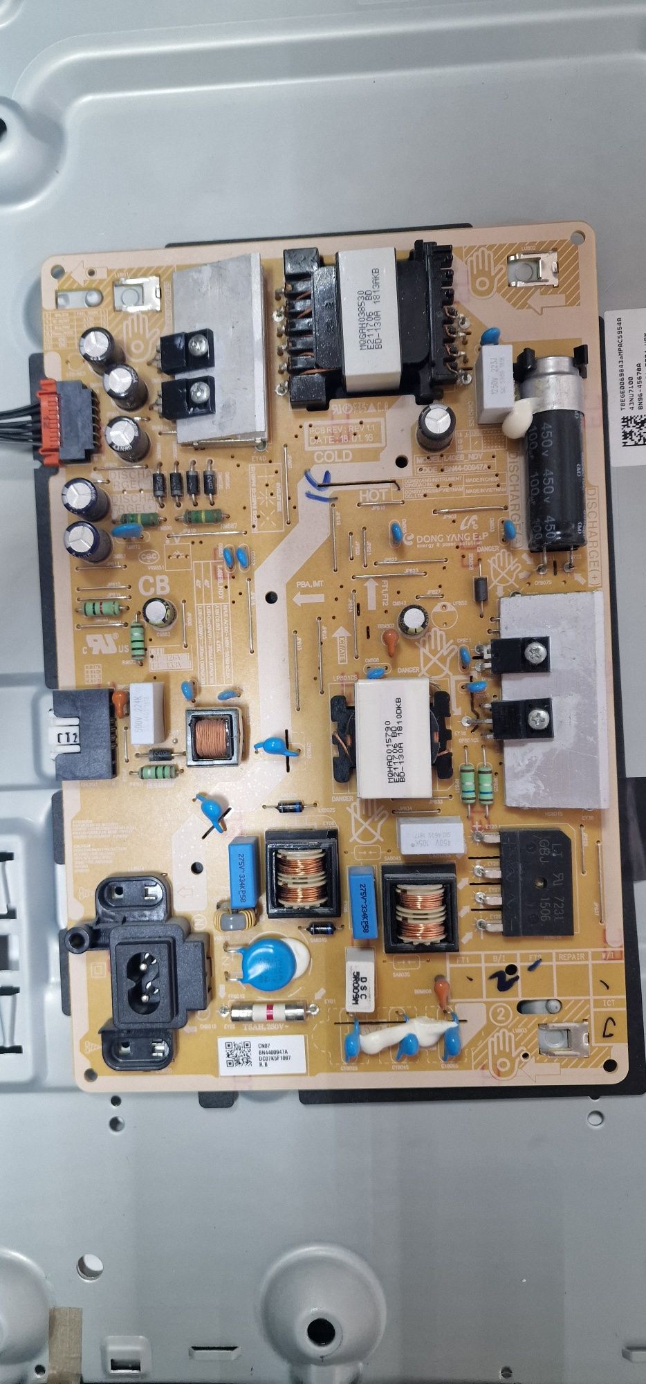 Телевізор SAMSUNG UE43NU7100 Запчасти