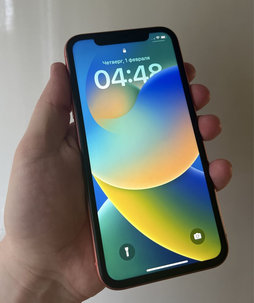 Телефон Apple iPhone XR coral 128 GB корал