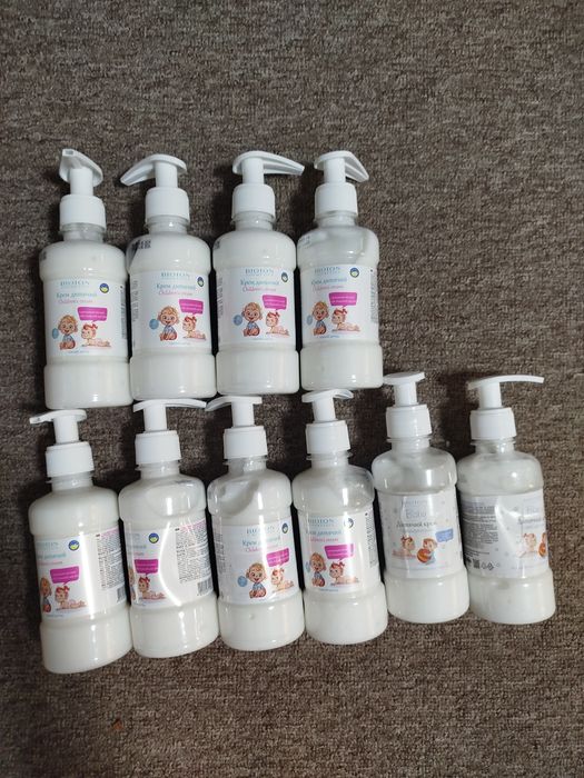 Дитячий крем гіпоалергенний та звичайний